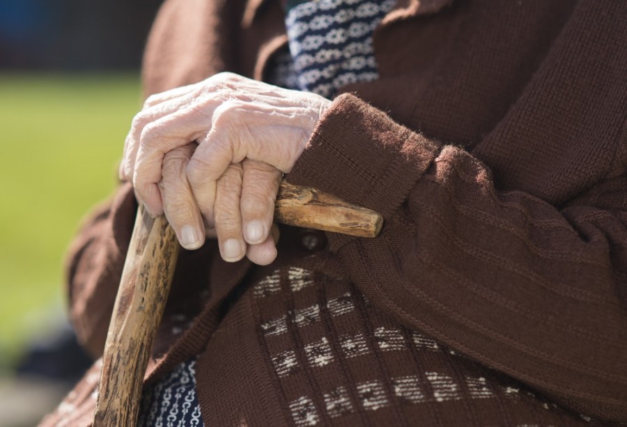 Y a-t-il des risques associés aux veines très apparentes sur les mains ?